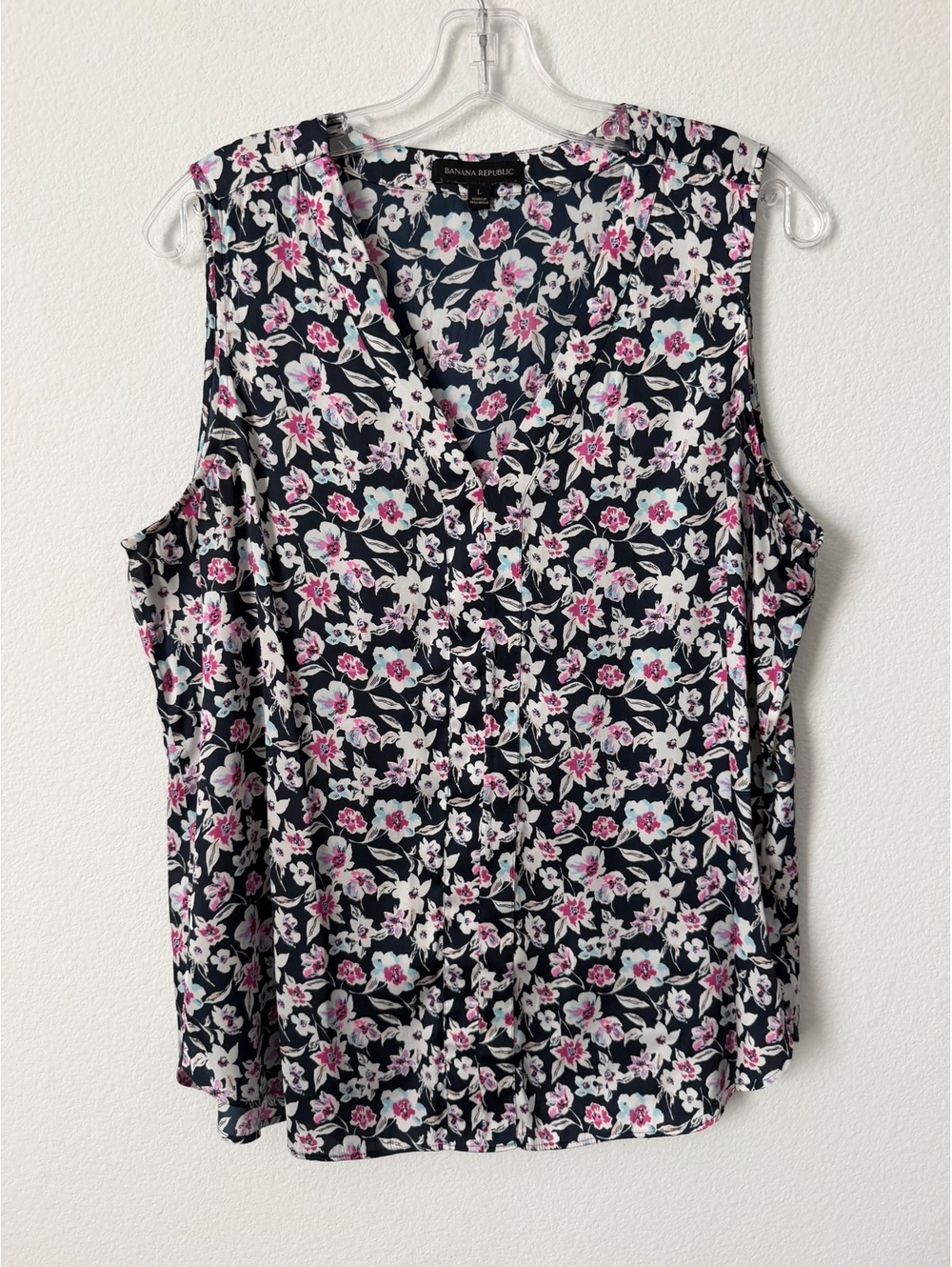 Banana Republic Sleeveless V-Neck Multicolor Floral Satin Blouse Women's Size L
